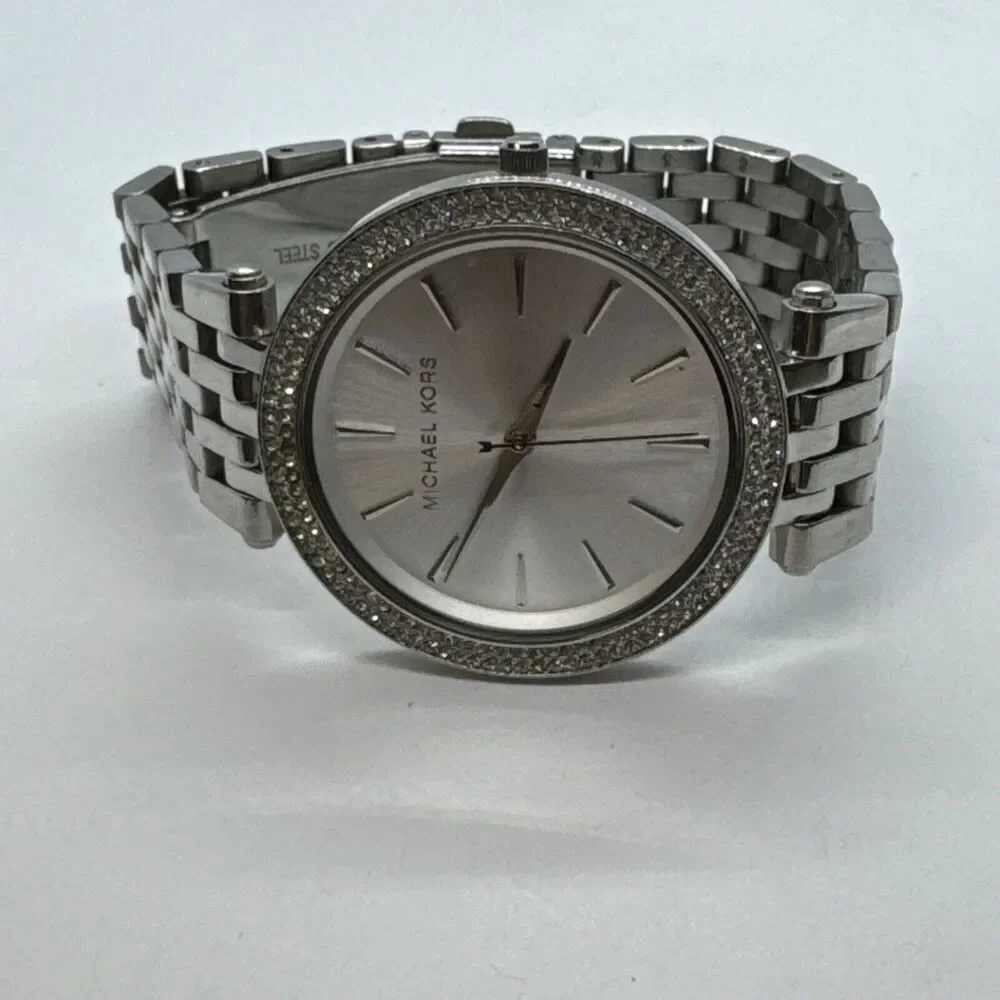 Michael Kors Darci MK3190 Womens Silver Stainless Steel Analog Dial Watch JNA388